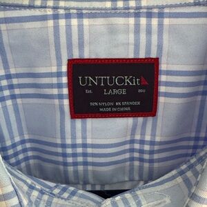 UNTUCKit Light Blue Checkered Shirt large